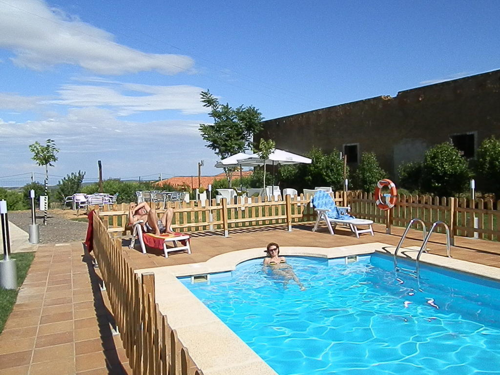 Hotel El Comendador Añón Екстериор снимка