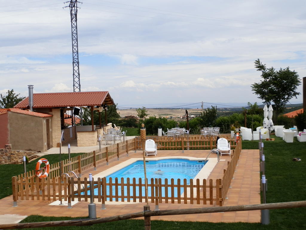 Hotel El Comendador Añón Екстериор снимка