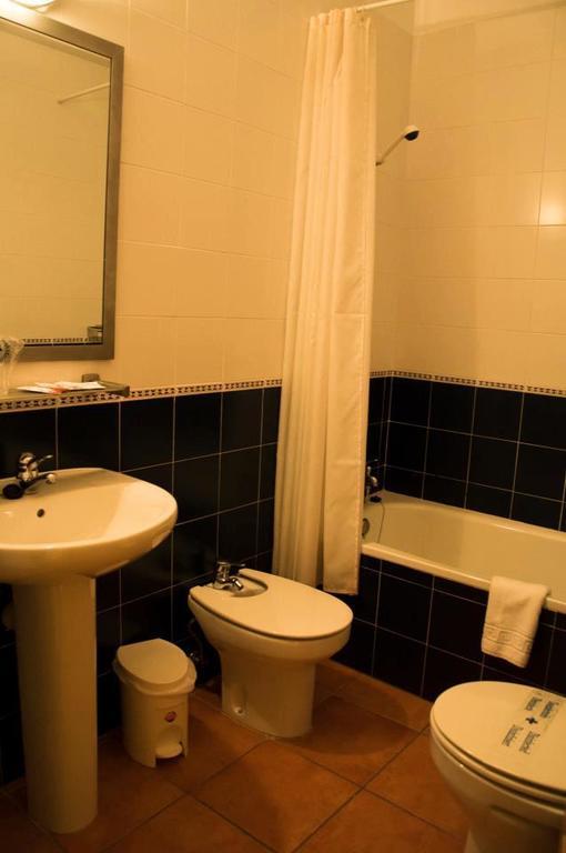 Hotel El Comendador Añón Стая снимка